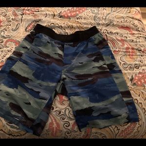 Lululemon Core Short in Cactus Camo